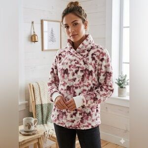 Freely Women's Vail Fleece Pullover Medium Coconut Milk Fig